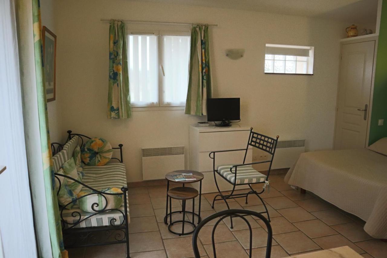 Apartamento L'Arc en Ciel Gréoux-les-Bains Exterior foto